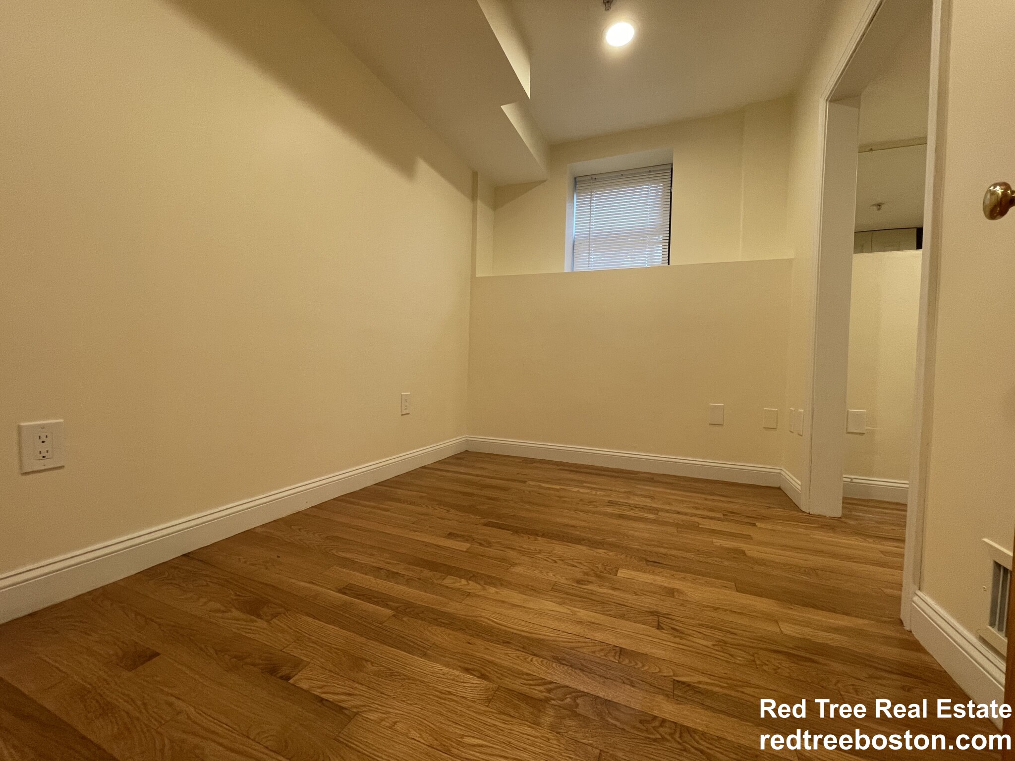 1801 Beacon St, Brookline