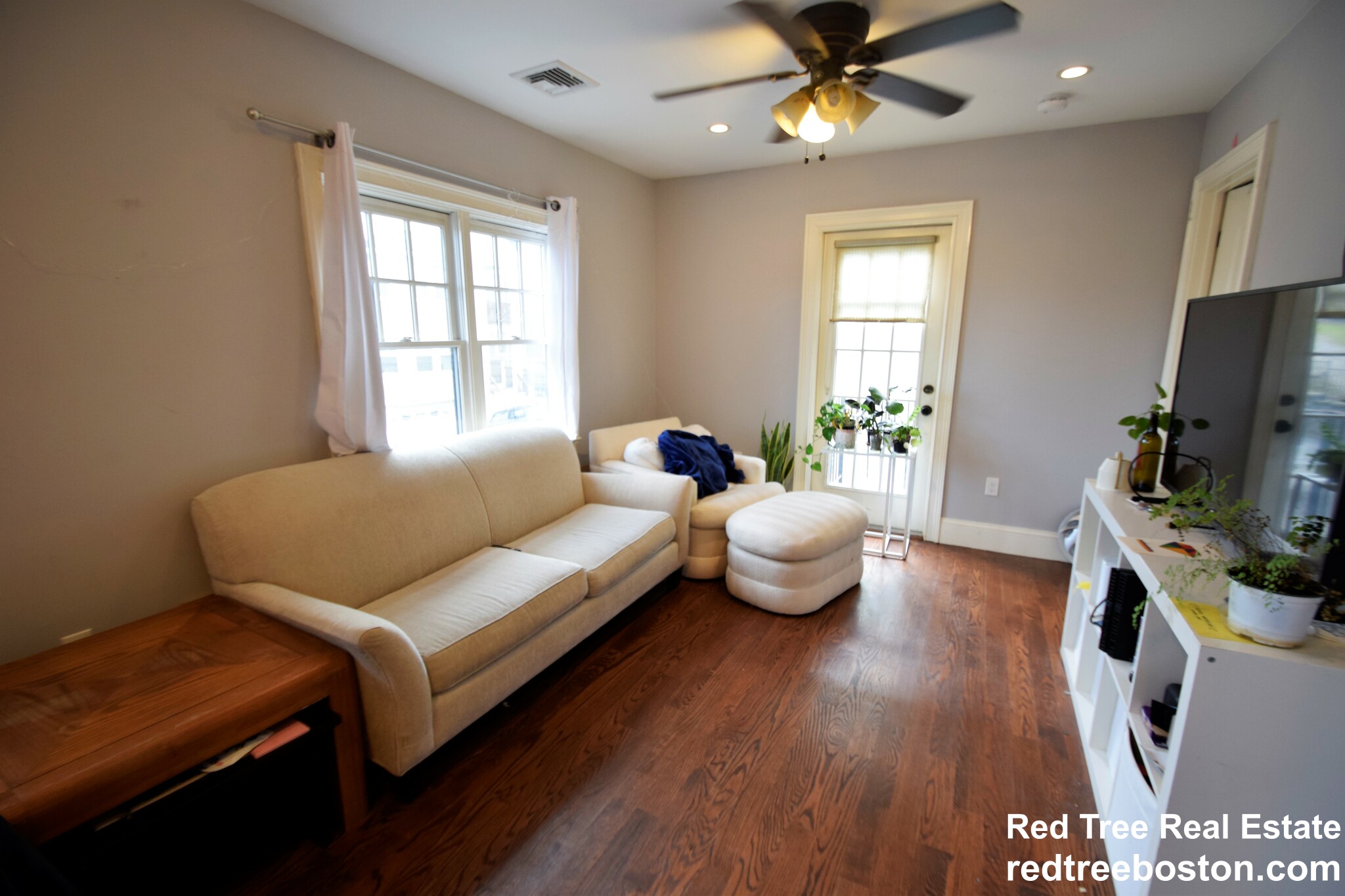 2 Iroquois St, Mission Hill