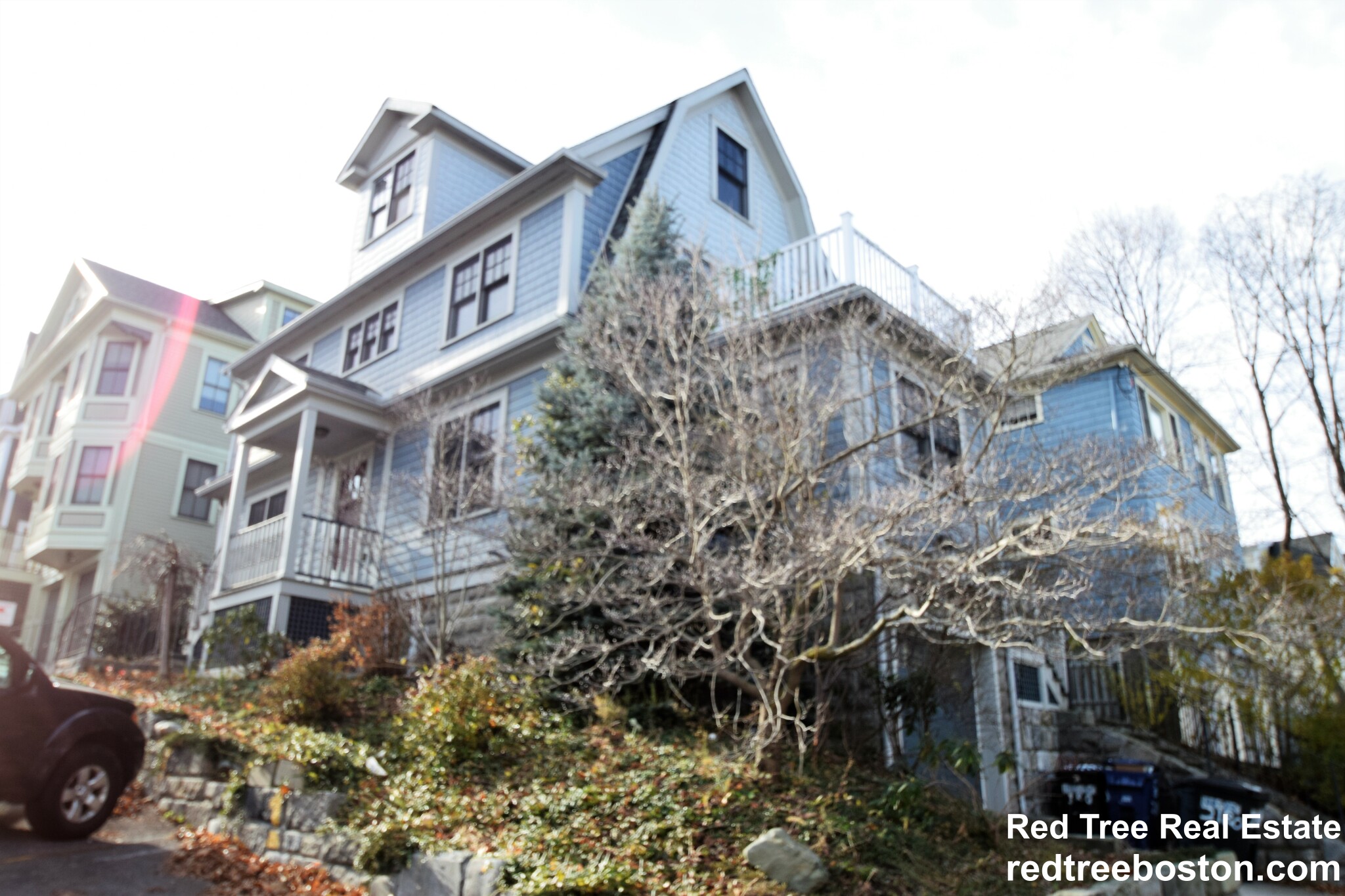 2 Iroquois St, Mission Hill