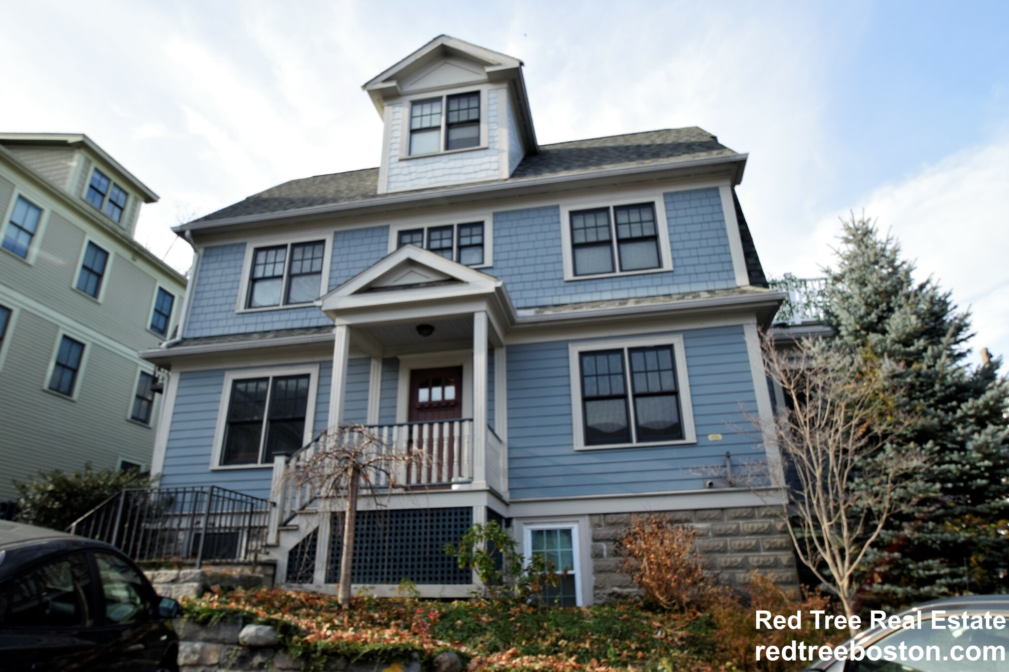 2 Iroquois St, Mission Hill