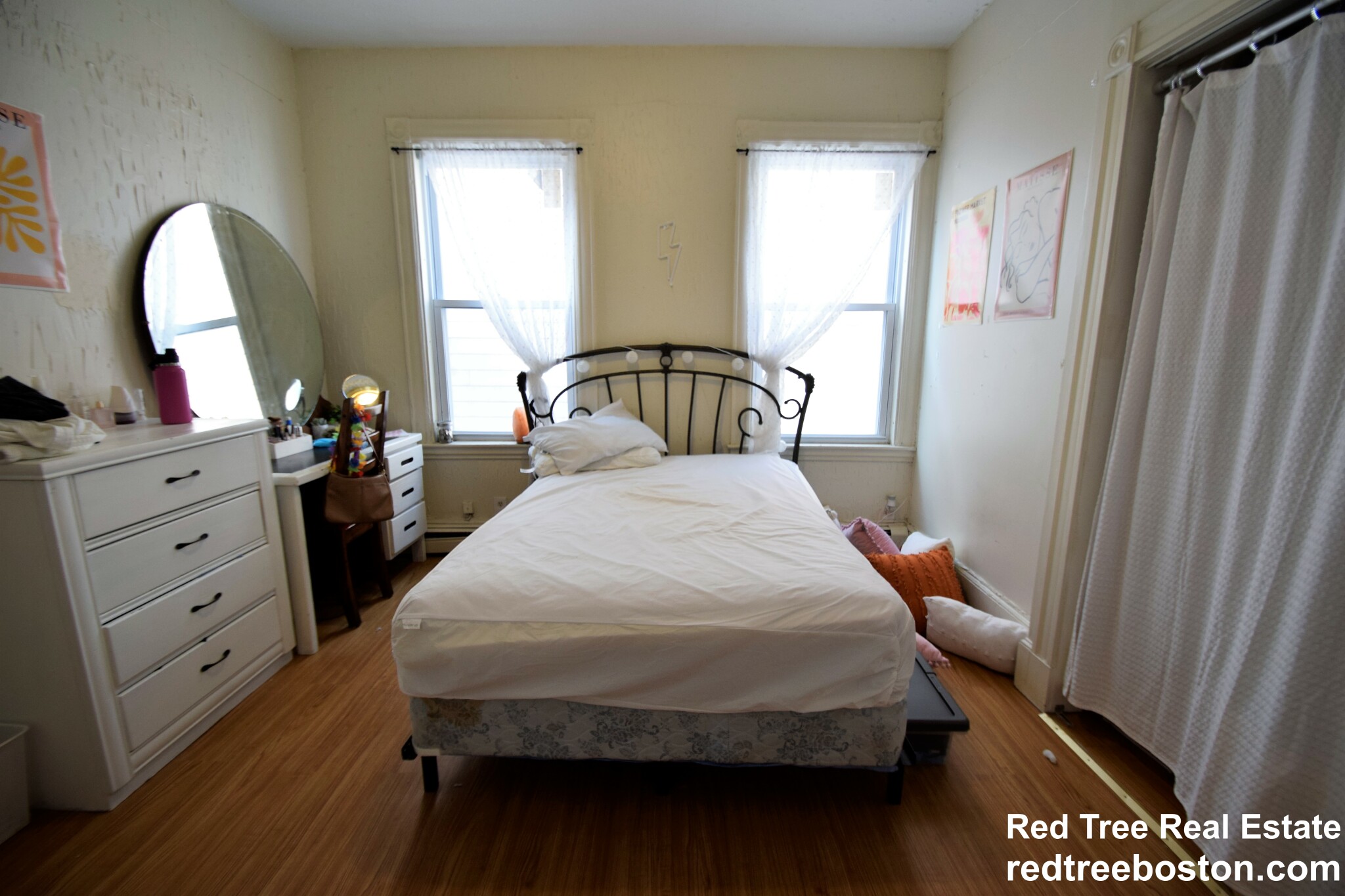 93 Hillside St, Mission Hill