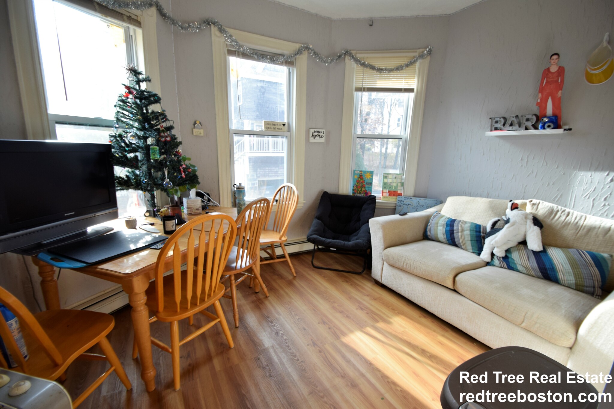 93 Hillside St, Mission Hill