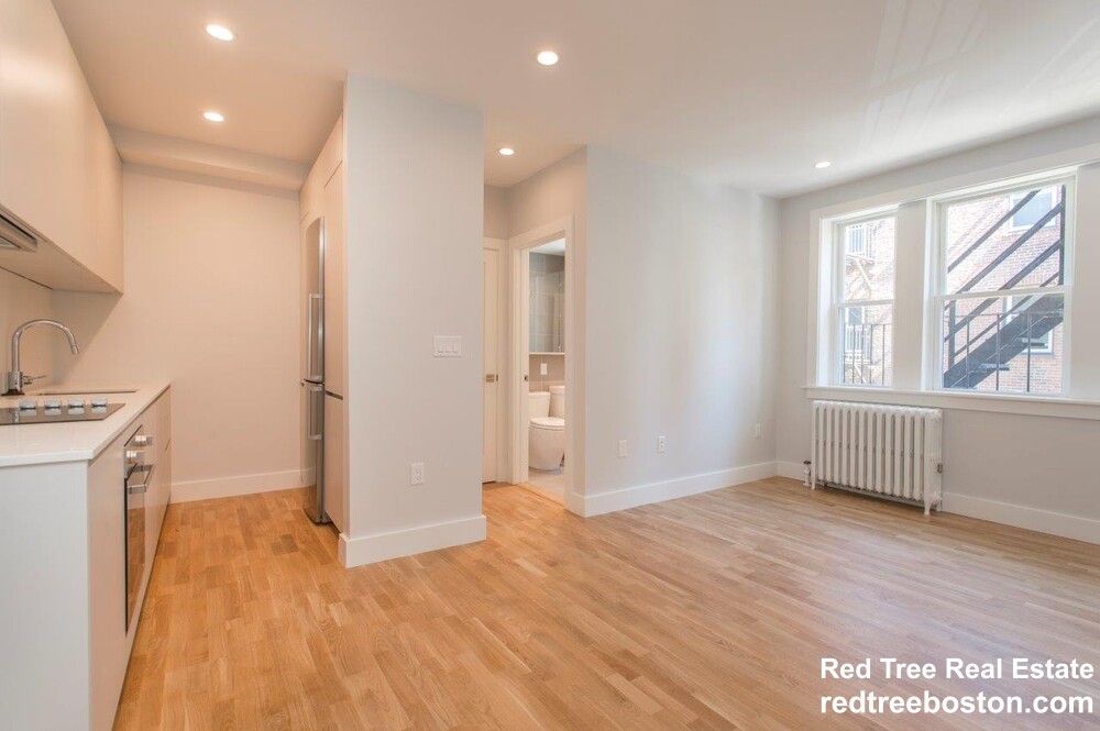 Studio bed, 1 bath apartment for rent at 138 Highland Ave Unit 14, Winter Hill — photo 1 of 9