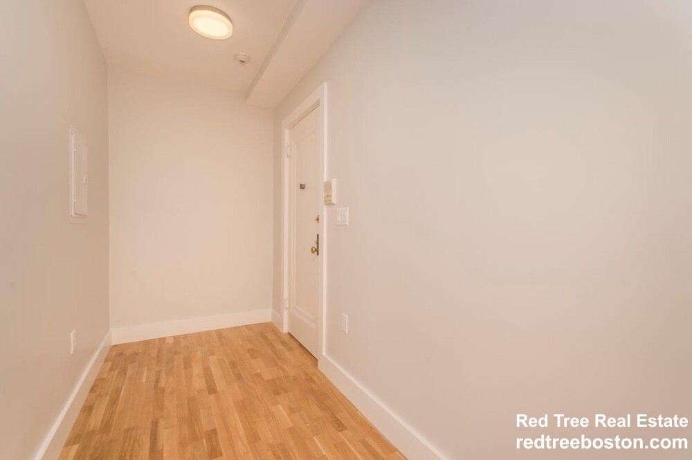 Studio bed, 1 bath apartment for rent at 138 Highland Ave Unit 14, Winter Hill — photo 7 of 9
