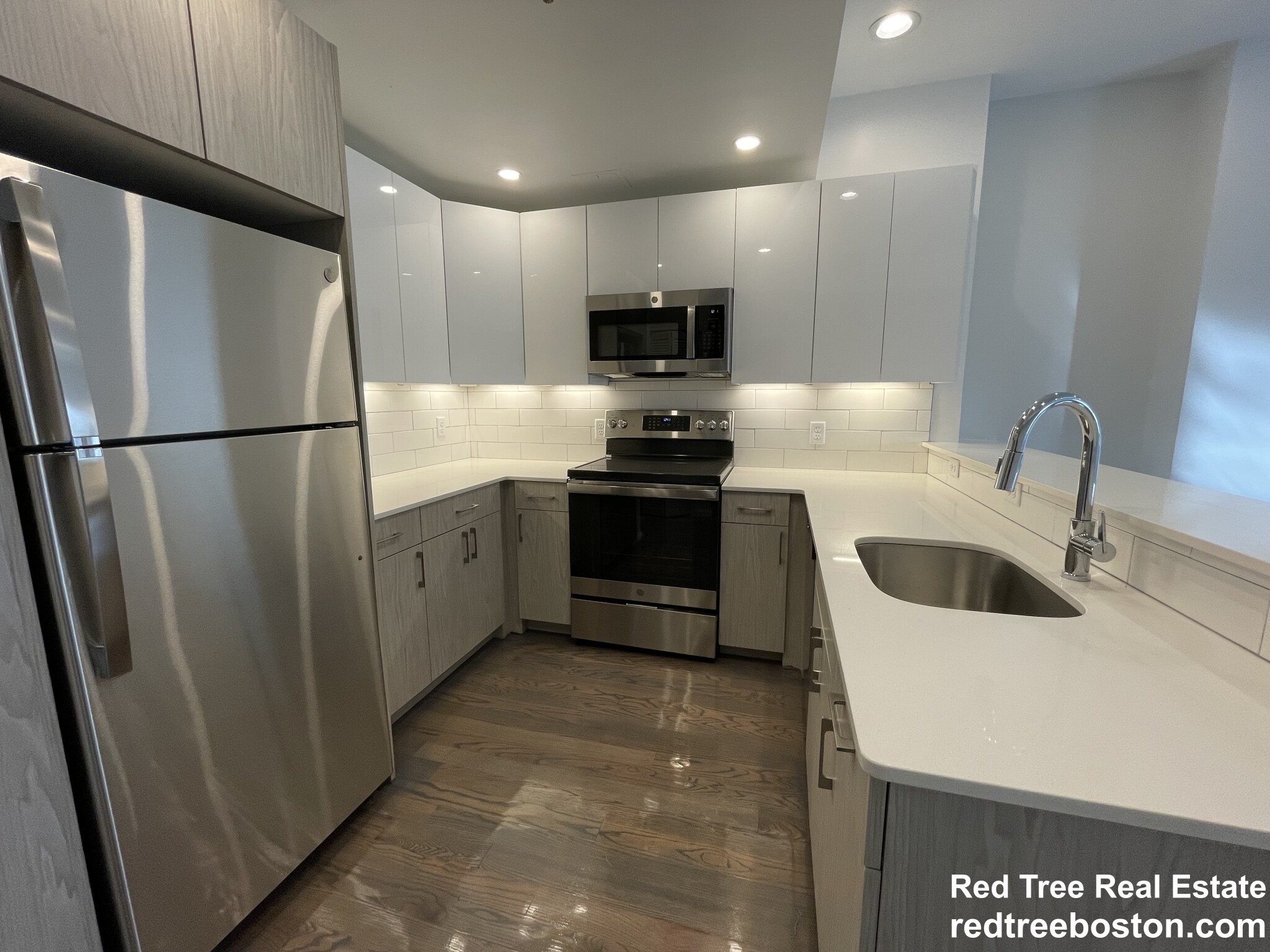 1406 Beacon St, Corey Hill