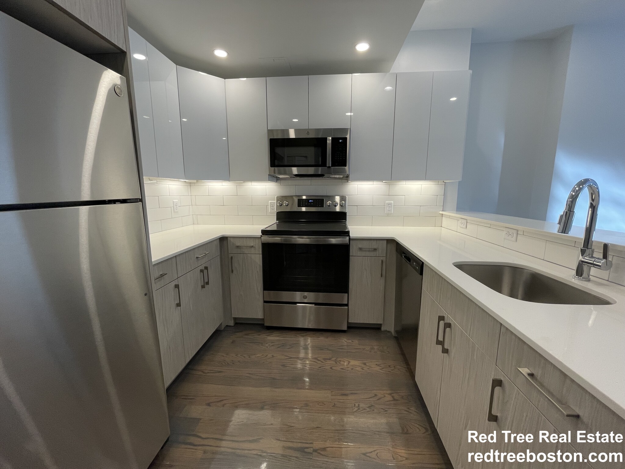 1406 Beacon St, Corey Hill