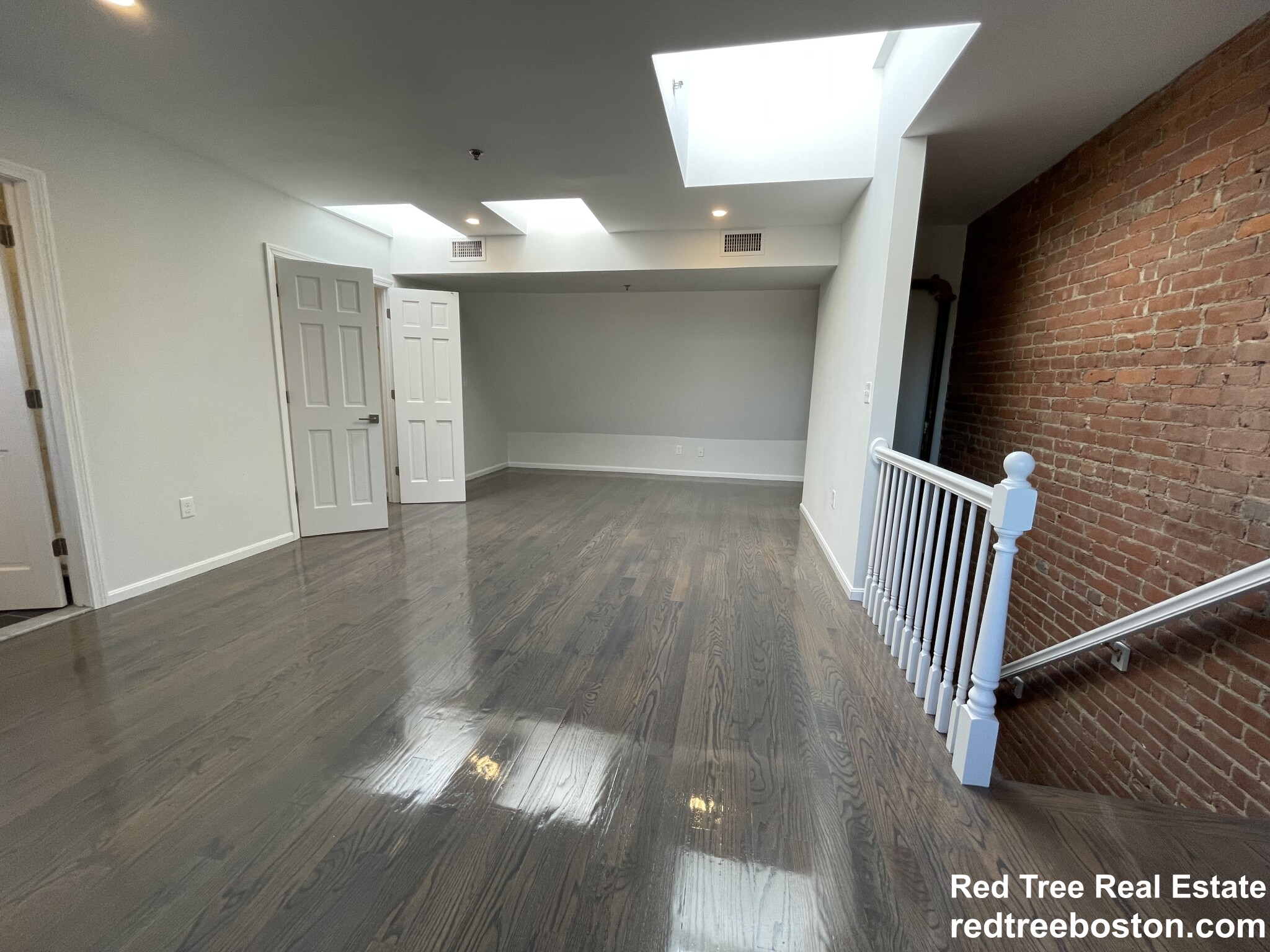 1406 Beacon St, Corey Hill