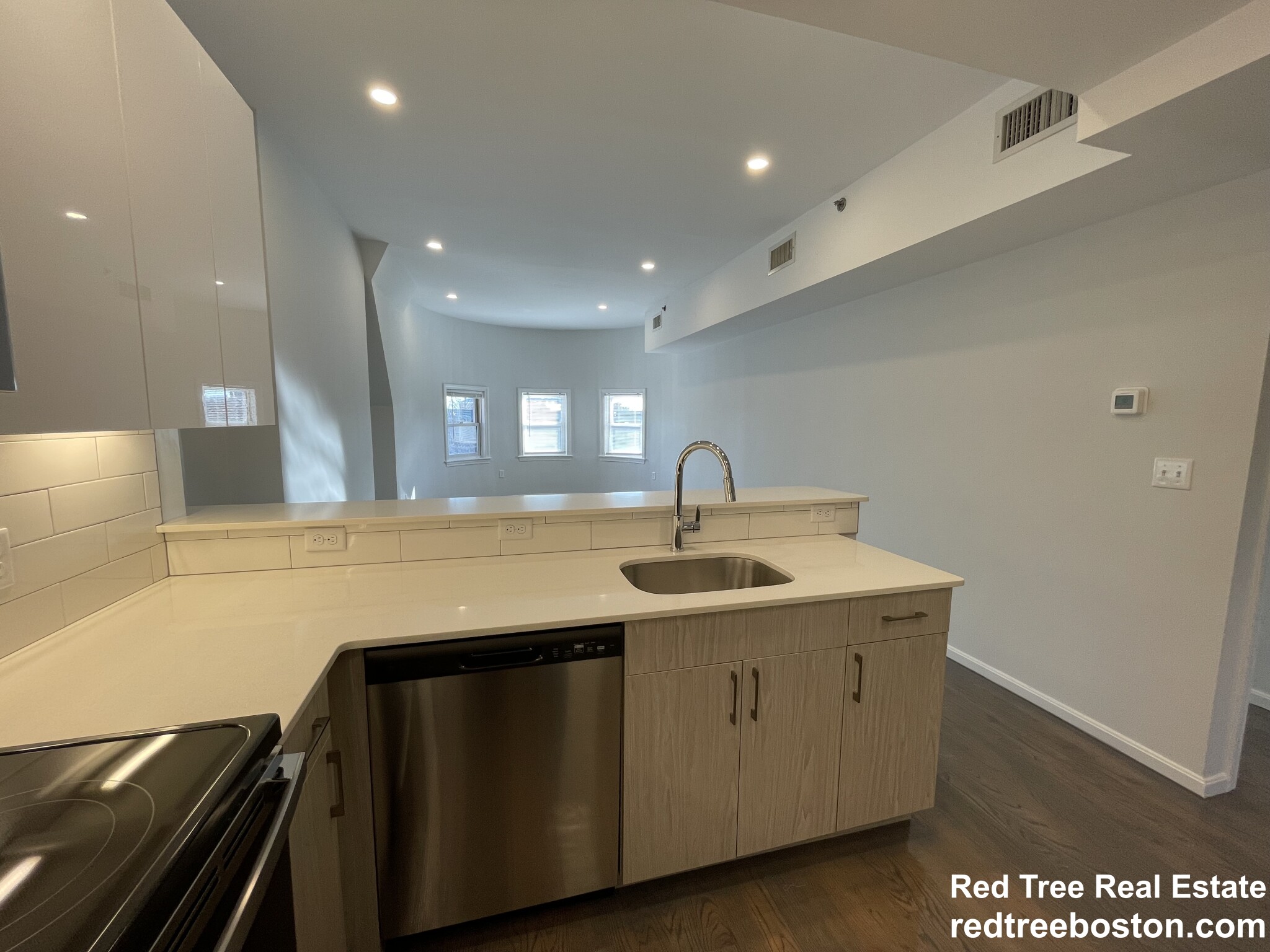 1406 Beacon St, Corey Hill