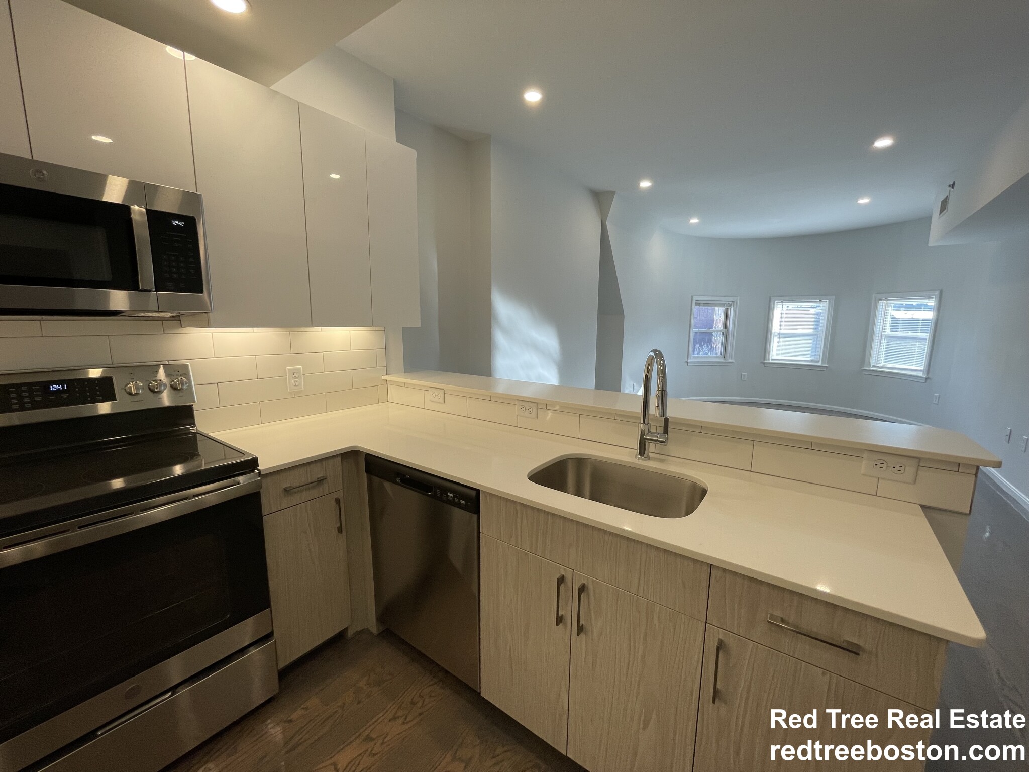 1406 Beacon St, Corey Hill