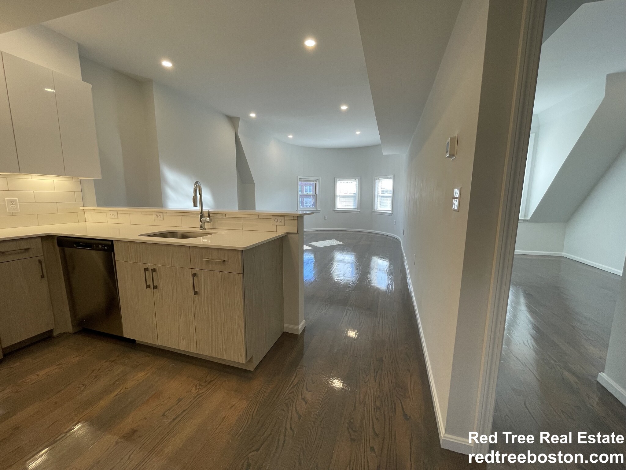 1406 Beacon St, Corey Hill