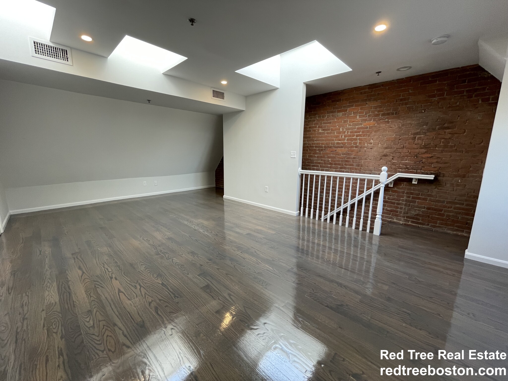 1406 Beacon St, Corey Hill