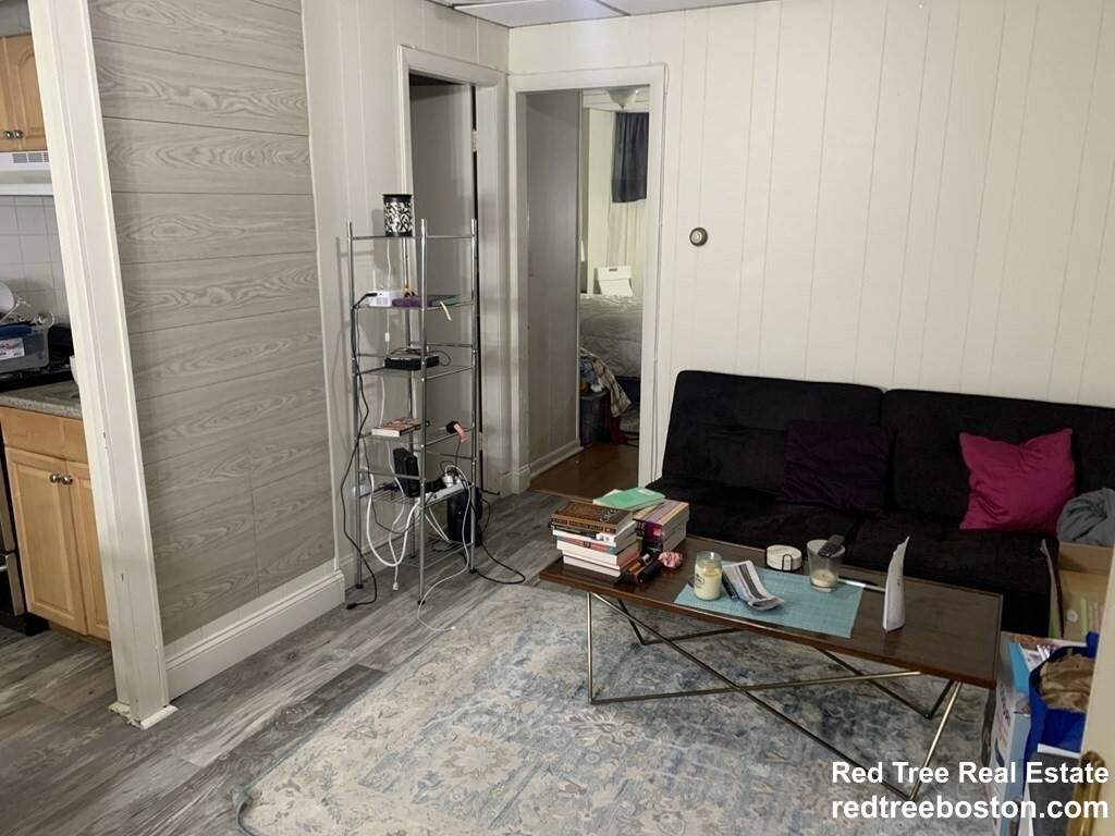 1 bed, 1 bath apartment for rent at 27 Bay State Rd Unit 1F, Fenway — photo 5 of 5