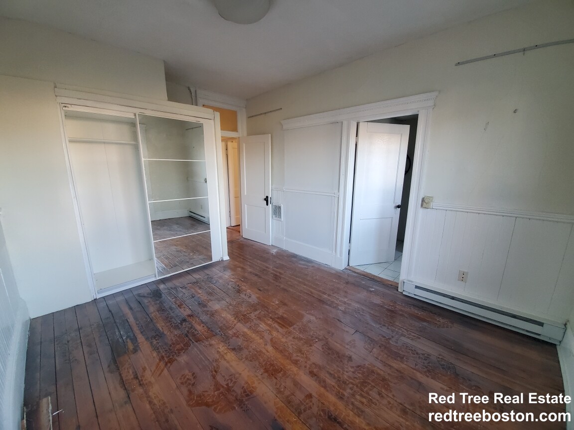 229 Harvard St, The Port