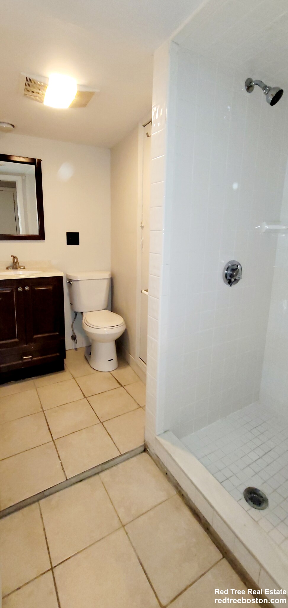 3 bed, 3 bath apartment for rent at 292 Lexington St, East Boston — photo 11 of 14