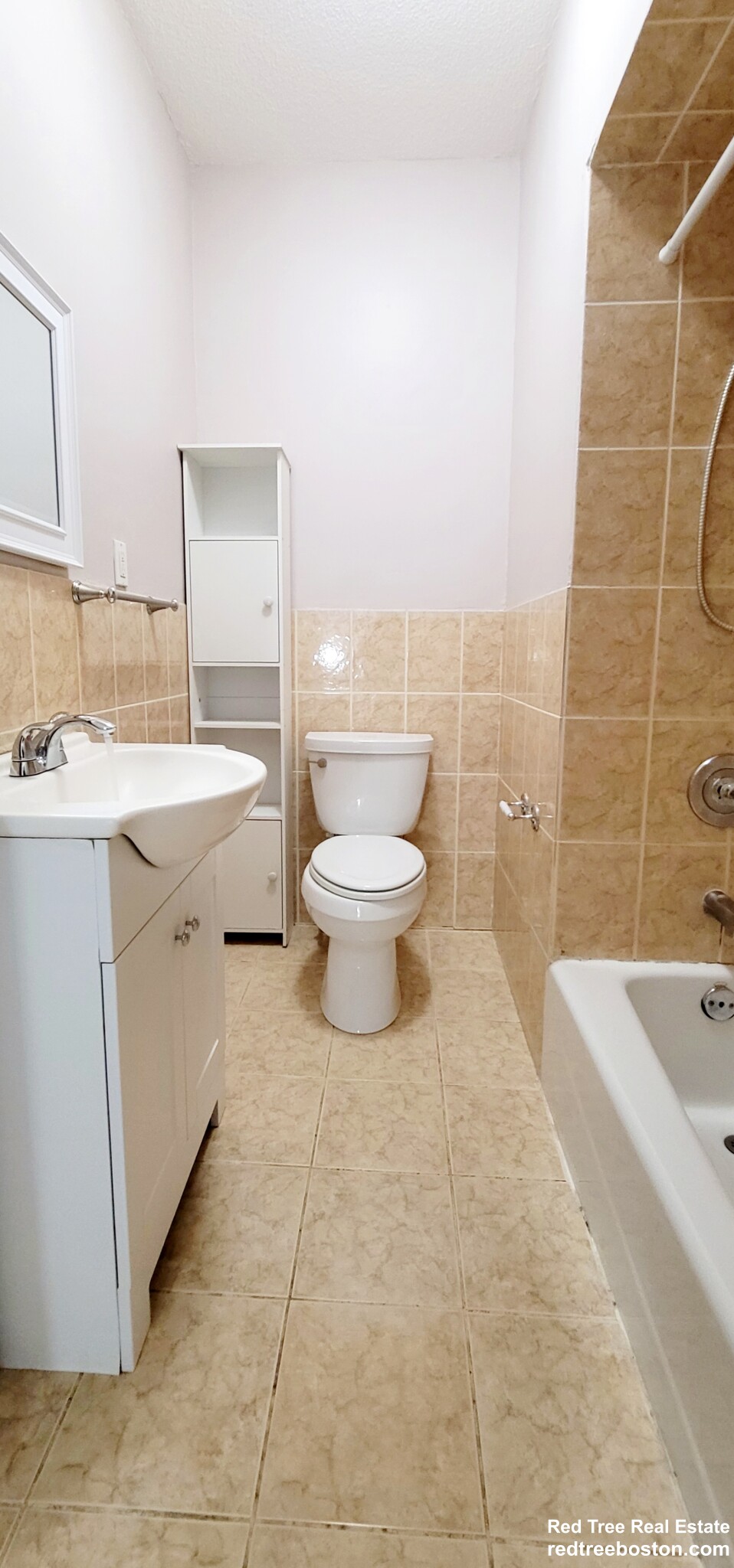 3 bed, 3 bath apartment for rent at 292 Lexington St, East Boston — photo 10 of 14