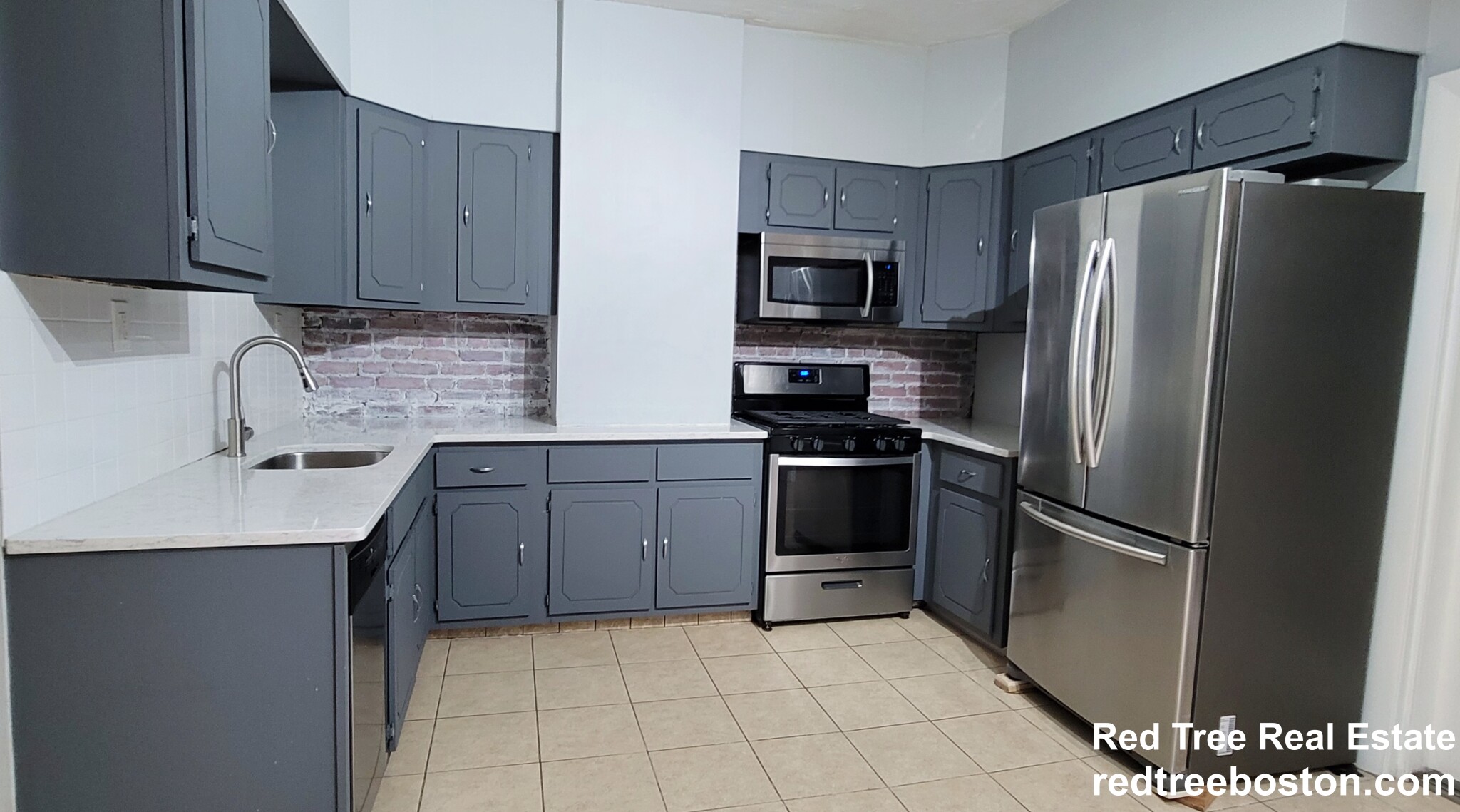 3 bed, 3 bath apartment for rent at 292 Lexington St, East Boston — photo 5 of 14