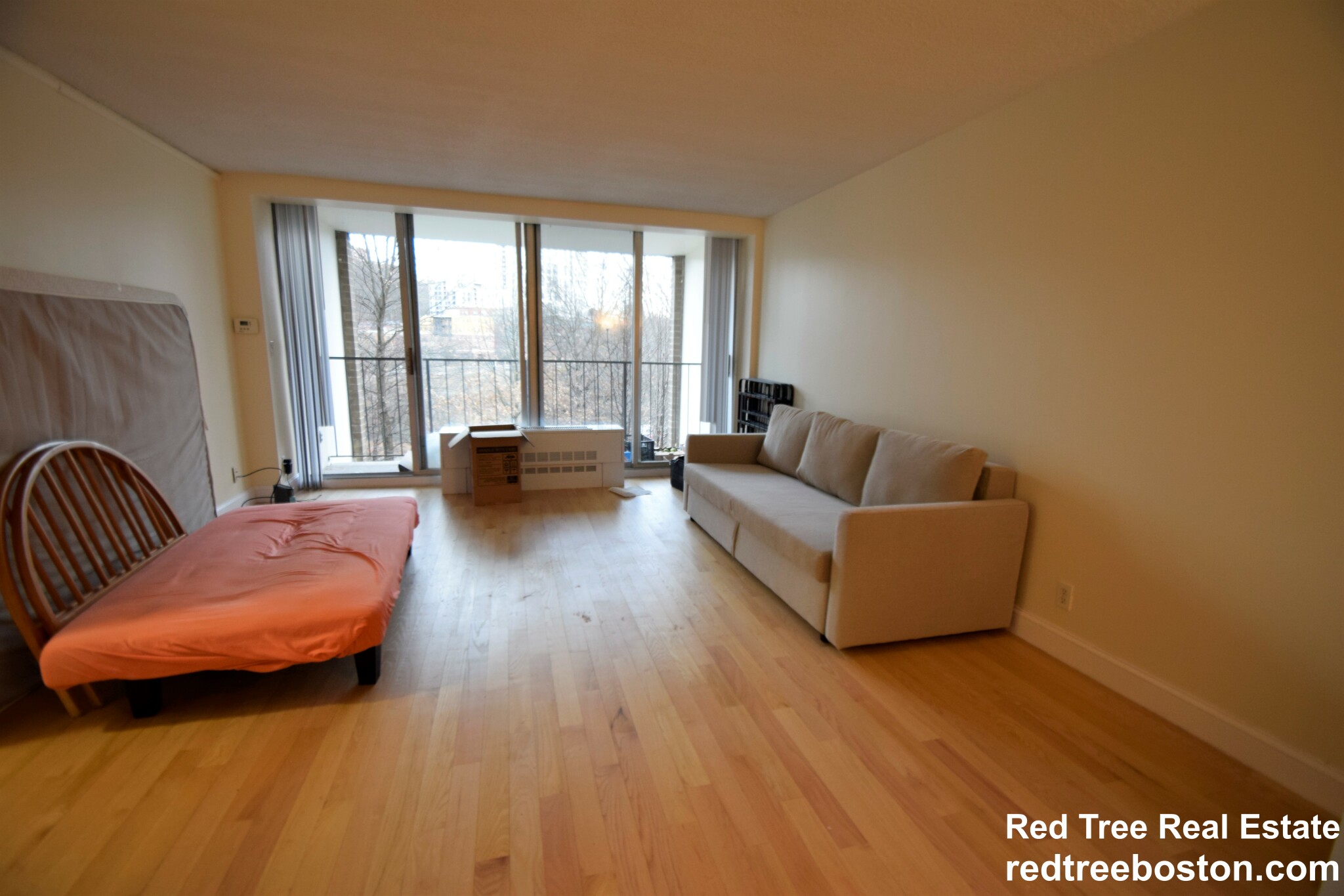 1 bed, 1 bath apartment for rent at 33 Pond Ave Unit 309, Brookline Village — photo 3 of 18