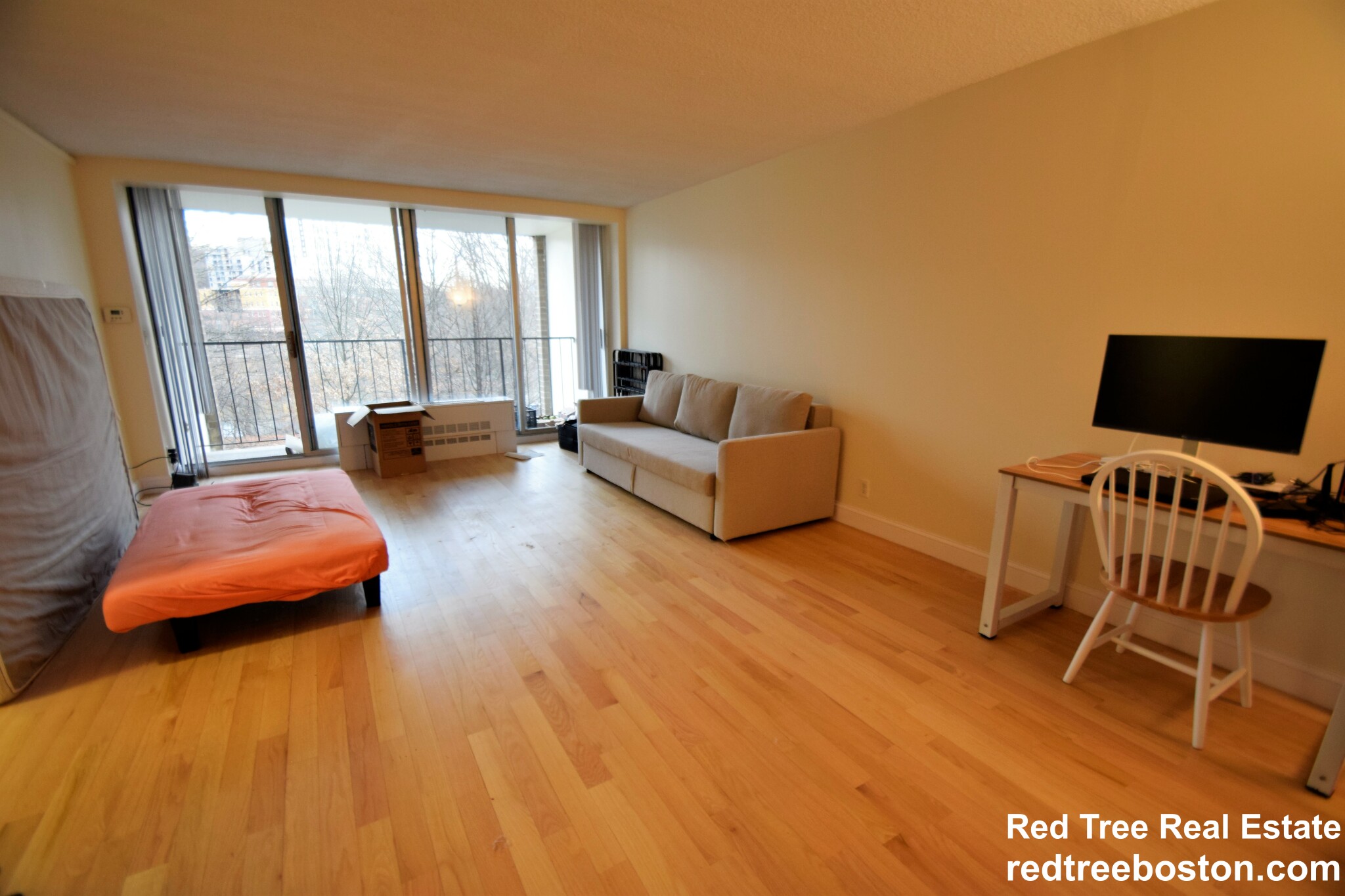1 bed, 1 bath apartment for rent at 33 Pond Ave Unit 309, Brookline Village — photo 2 of 18
