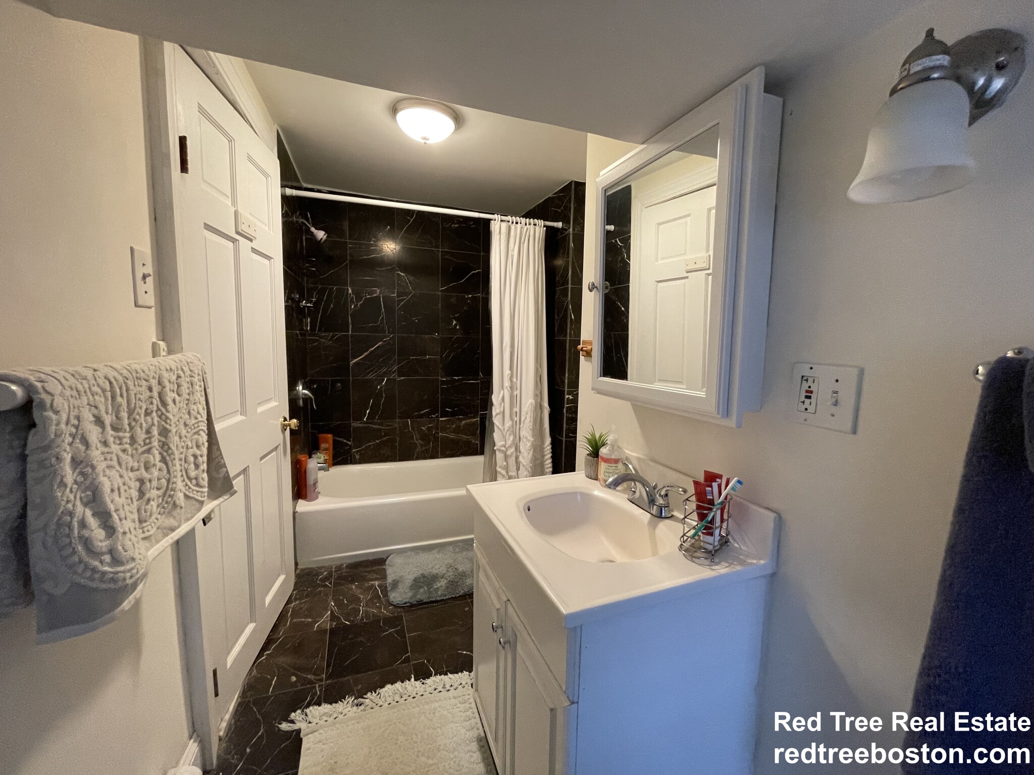 74 Ashford St, Allston