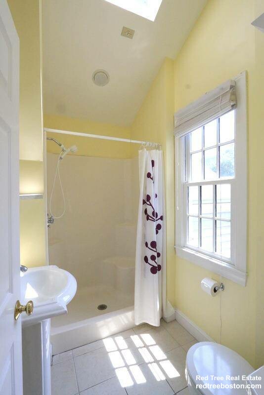 86 Winter St, East Cambridge