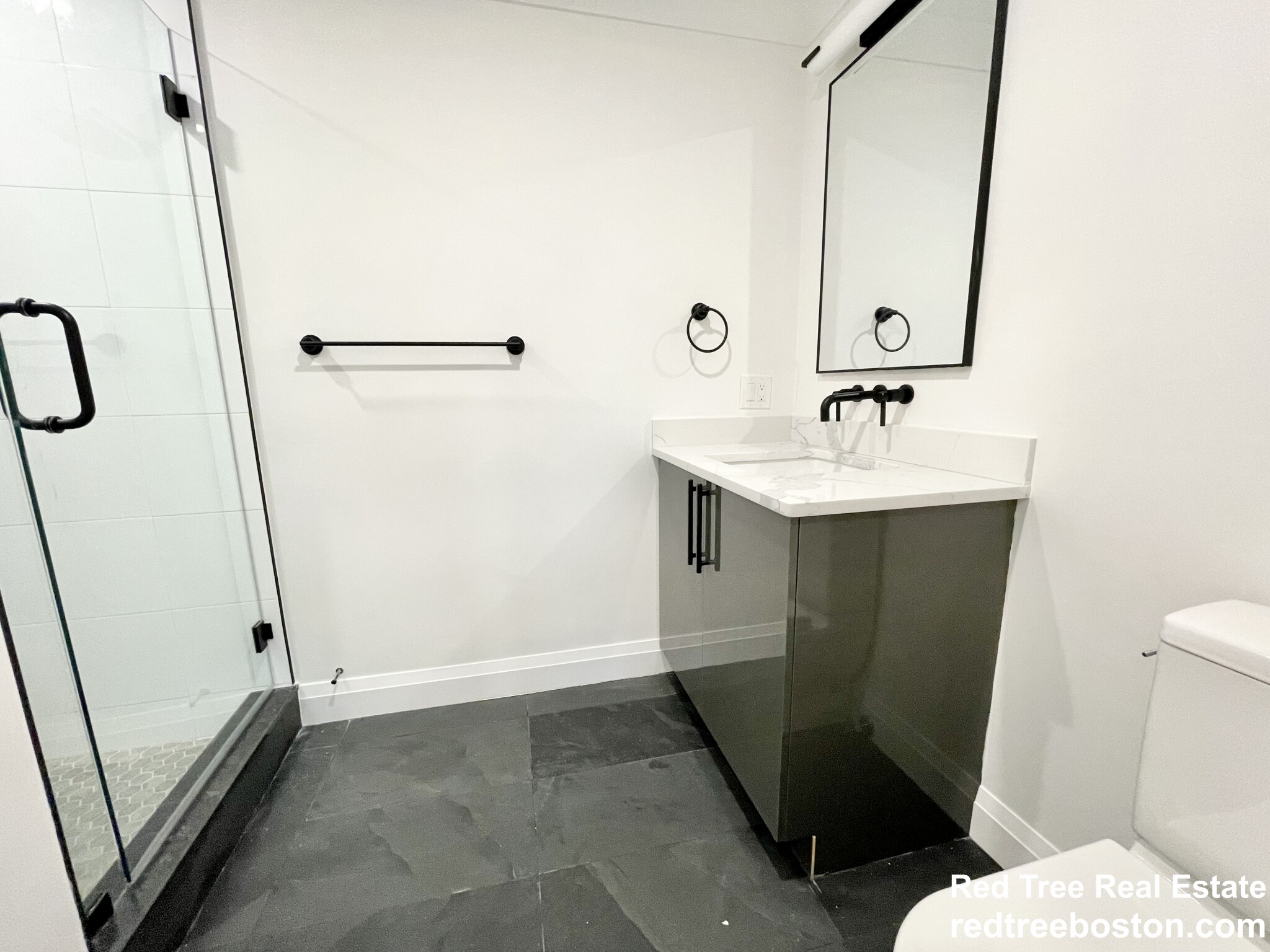 1430 Columbia Rd, South Boston