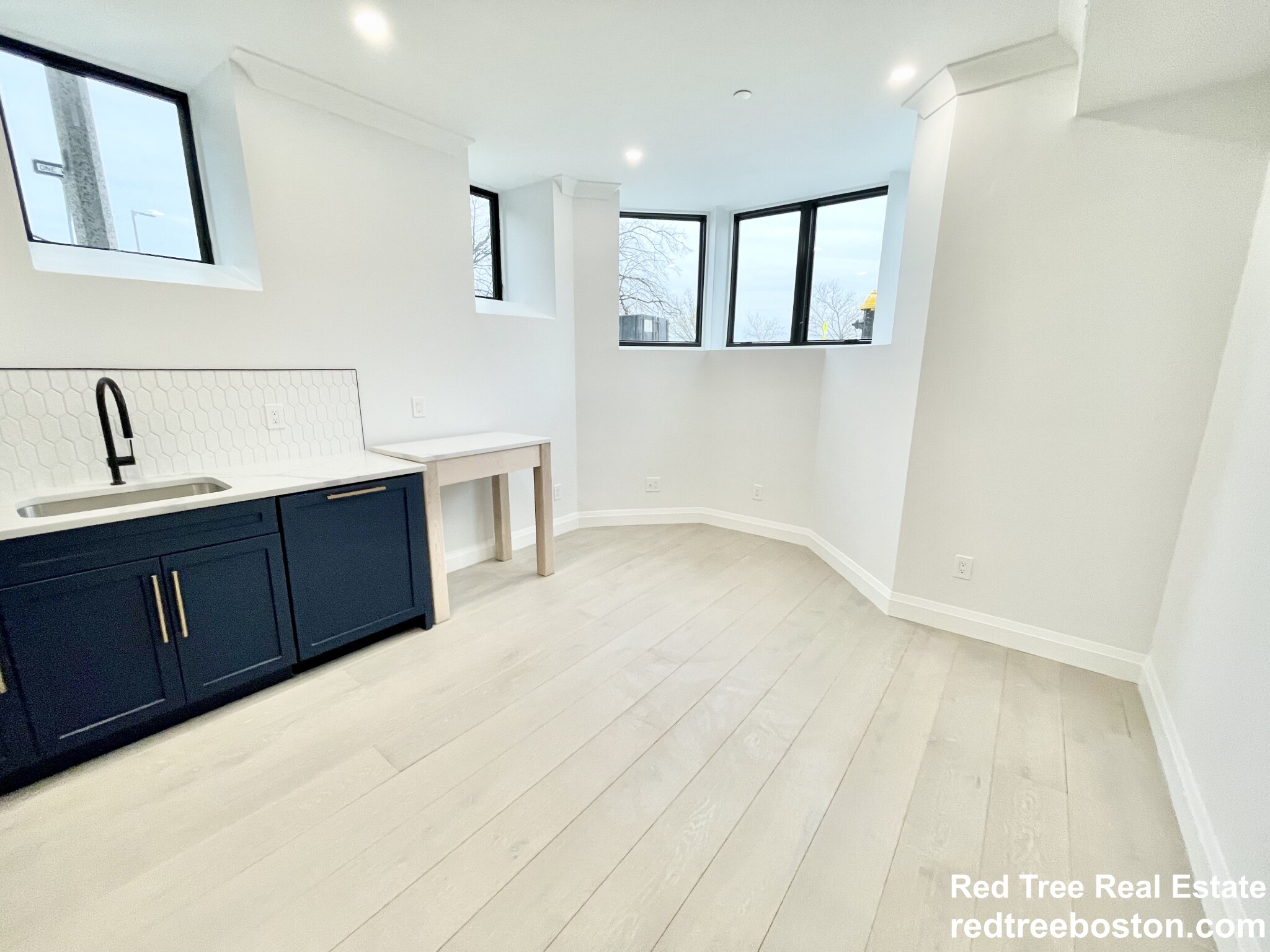 1430 Columbia Rd, South Boston