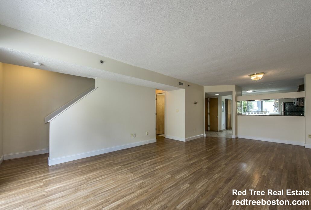 148 North Beacon St, Brighton