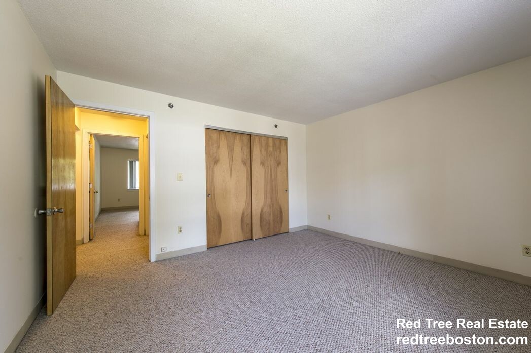 148 North Beacon St, Brighton