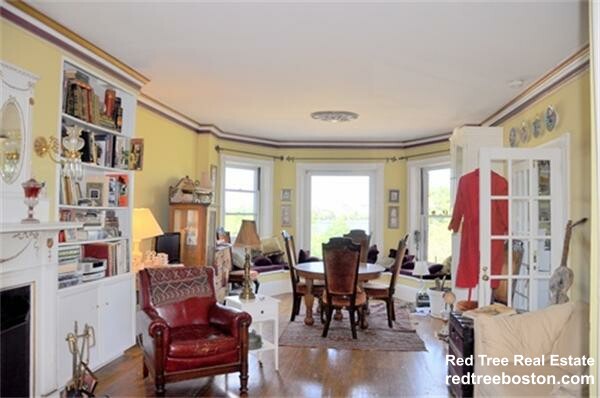 1 bed, 1 bath apartment for rent at 37 Bay State Rd Unit 5A, Fenway — photo 1 of 2