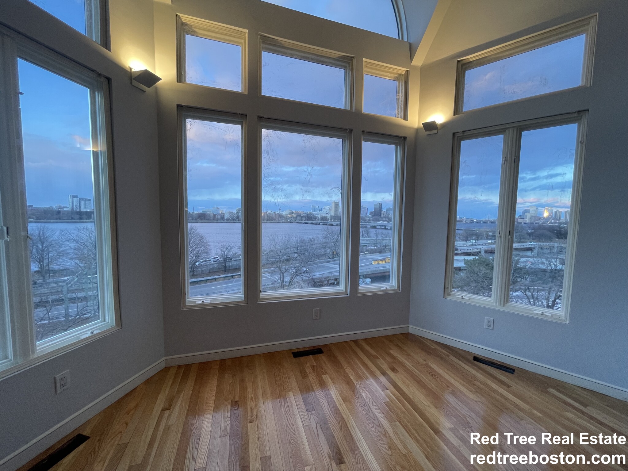 2 bed, 2.5 bath apartment for rent at 27 Bay State Rd Unit PH5F, Fenway — photo 2 of 47