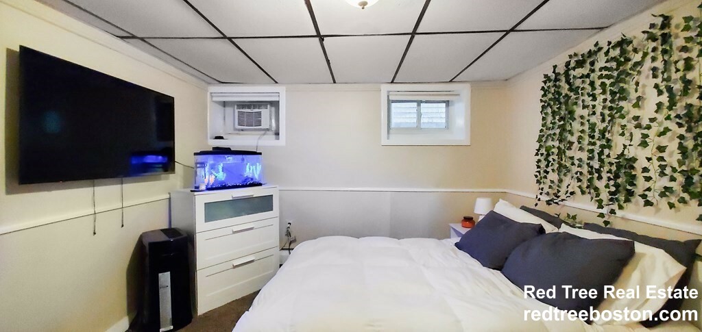 3 bed, 2 bath apartment for rent at 469 Windsor St Unit 1, East Cambridge — photo 30 of 39
