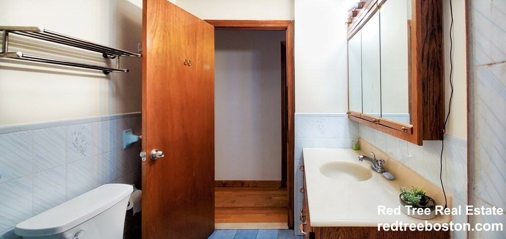3 bed, 2 bath apartment for rent at 469 Windsor St Unit 1, East Cambridge — photo 37 of 39