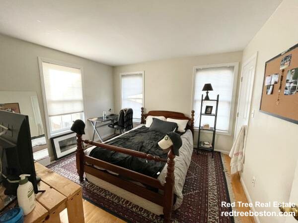 4 bed, 3 bath apartment for rent at 6 Harleston St, Mission Hill — photo 13 of 25