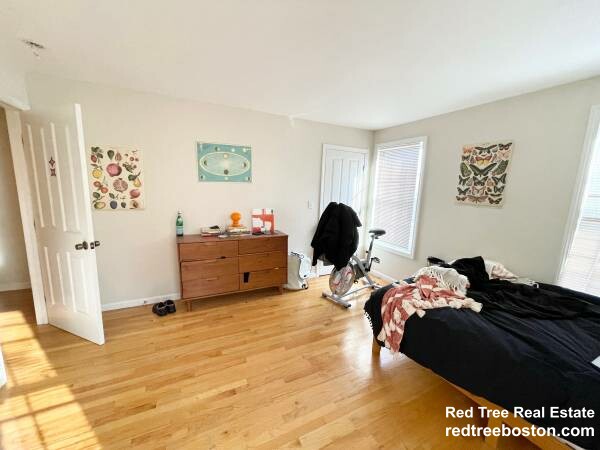 4 bed, 3 bath apartment for rent at 6 Harleston St, Mission Hill — photo 20 of 25