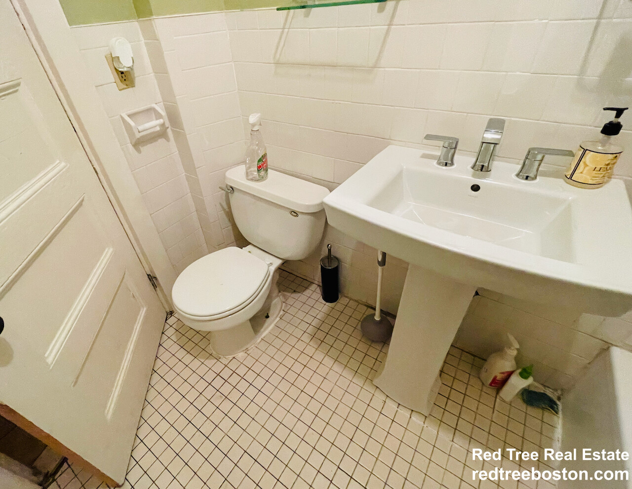 2 bed, 1 bath apartment for rent at 4 Pearl St Unit 2ND FLOOR, Somerville — photo 3 of 7
