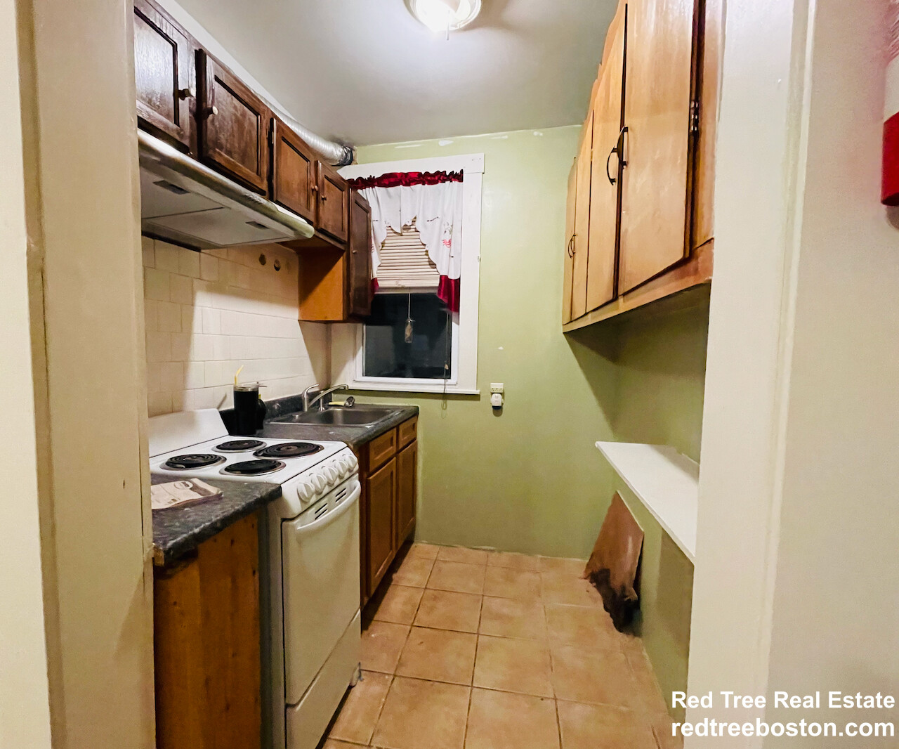 2 bed, 1 bath apartment for rent at 4 Pearl St Unit 2ND FLOOR, Somerville — photo 2 of 7
