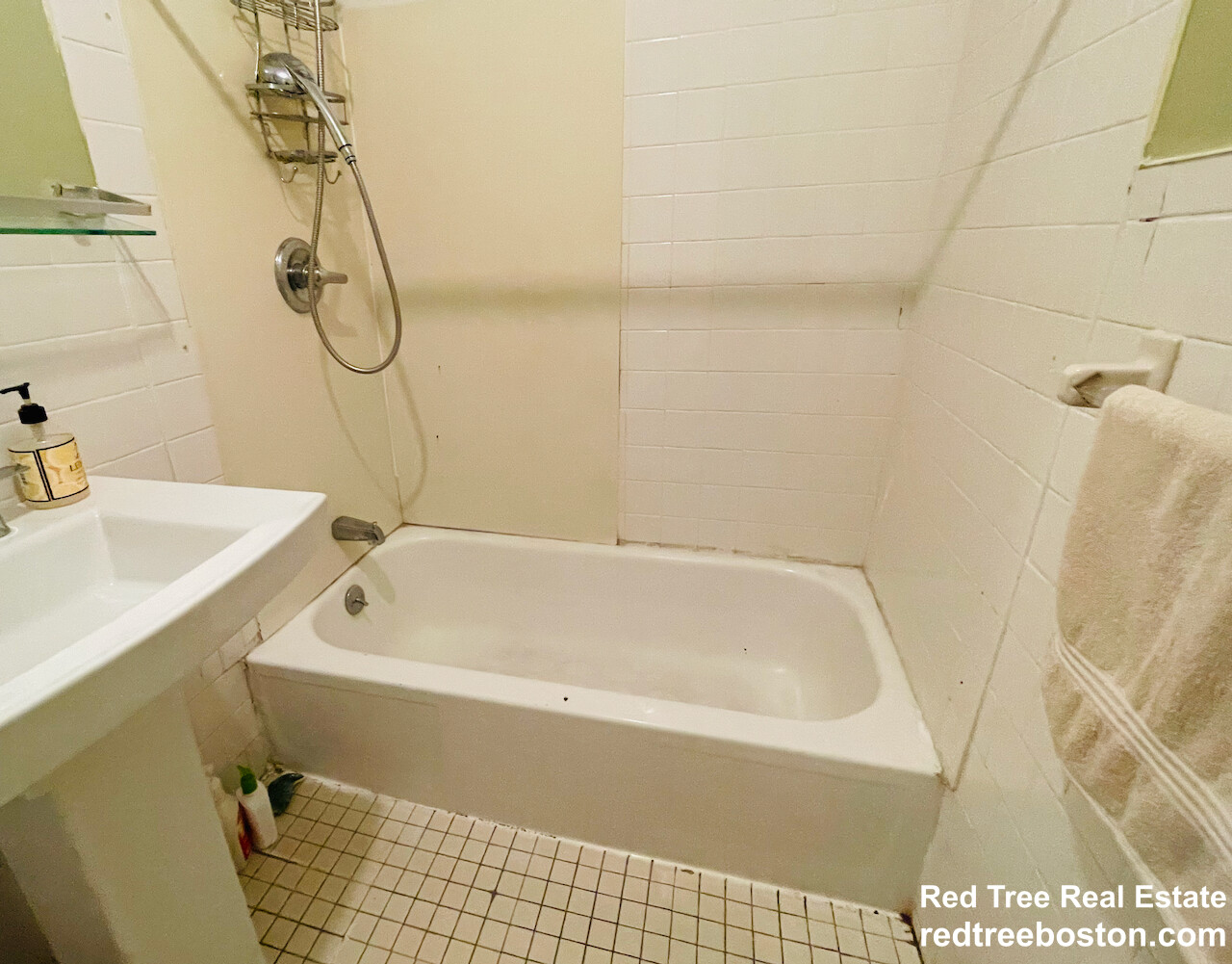 2 bed, 1 bath apartment for rent at 4 Pearl St Unit 2ND FLOOR, Somerville — photo 4 of 7