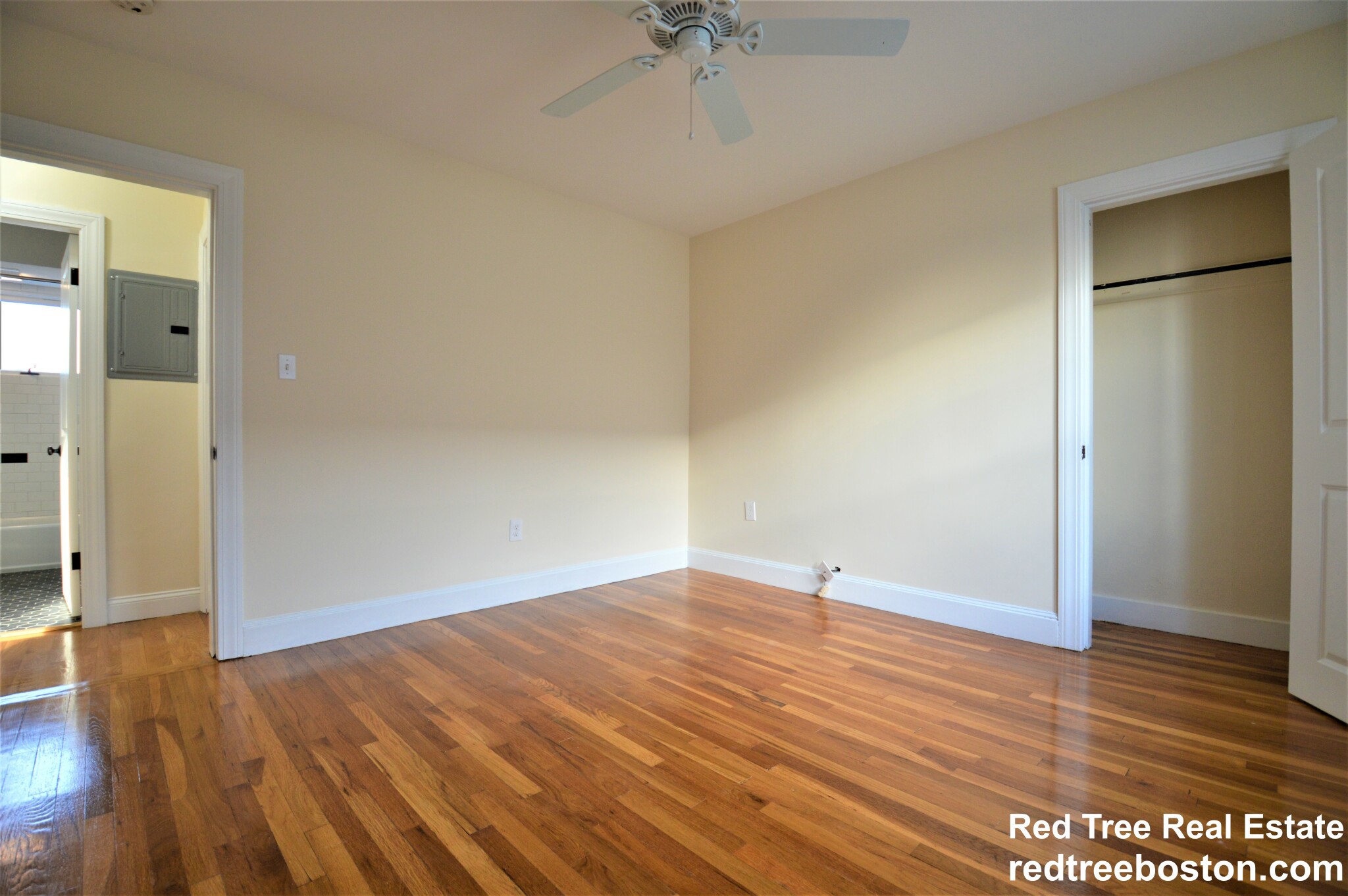 3 bed, 1 bath apartment for rent at 40 Waverley Ave Unit 2, Watertown — photo 10 of 19
