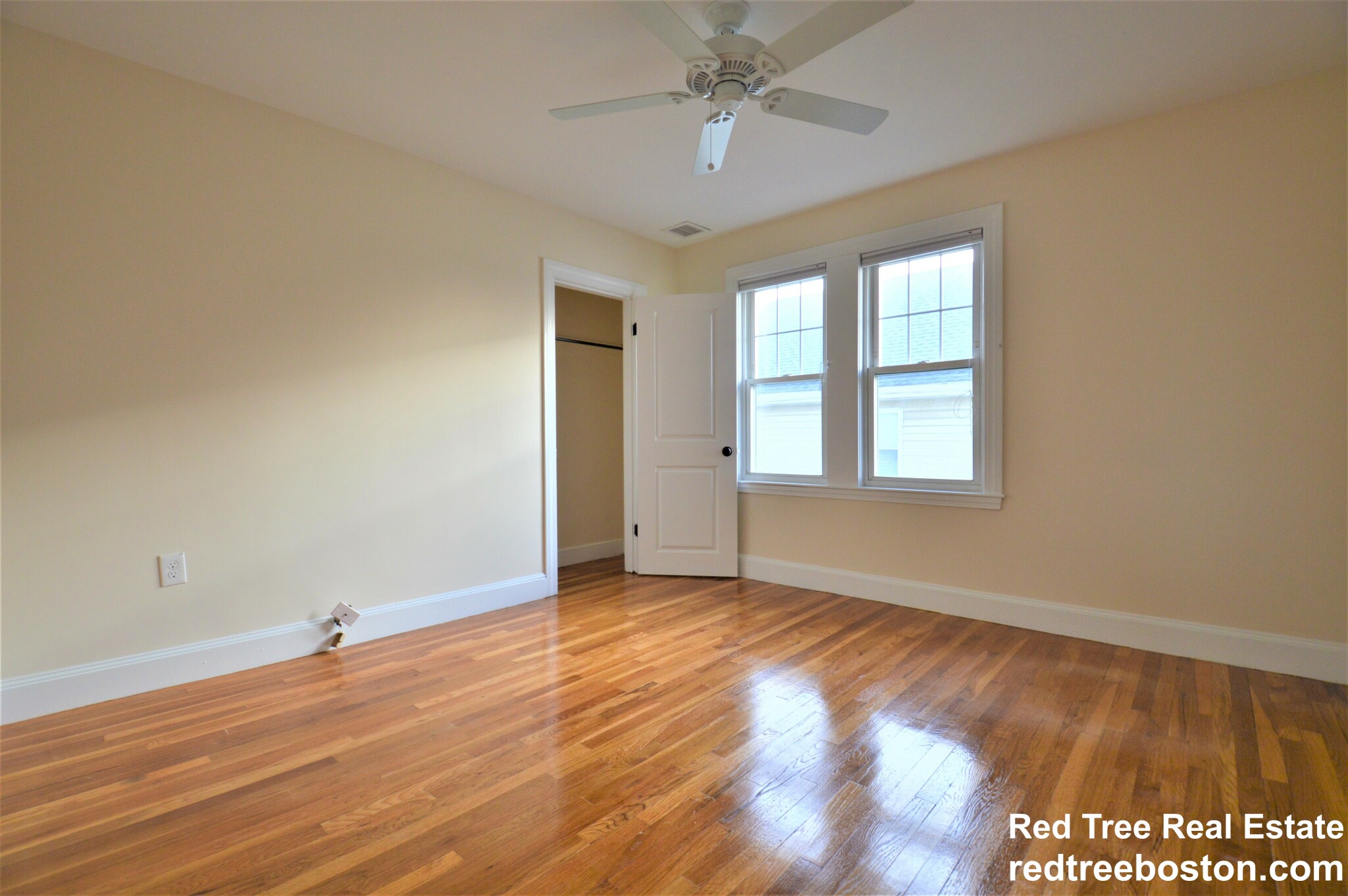 3 bed, 1 bath apartment for rent at 40 Waverley Ave Unit 2, Watertown — photo 9 of 19