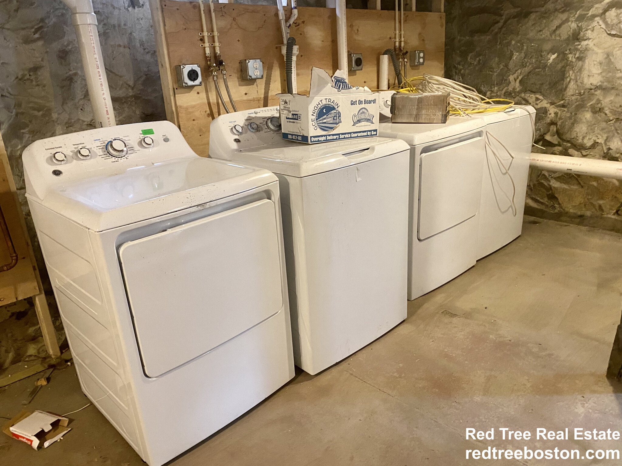 19-21 Bellevue St, Banks Square