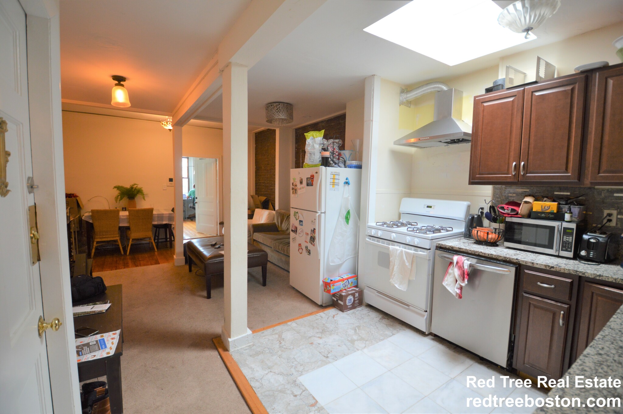 3 bed, 1 bath apartment for rent at 918 Beacon St Unit 4, Fenway — photo 2 of 9