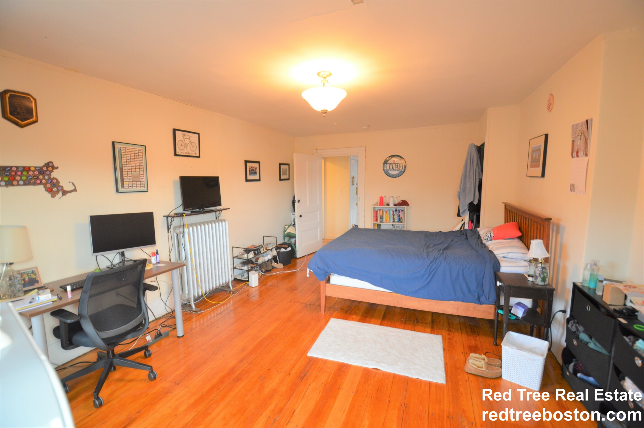 3 bed, 1 bath apartment for rent at 918 Beacon St Unit 4, Fenway — photo 4 of 9