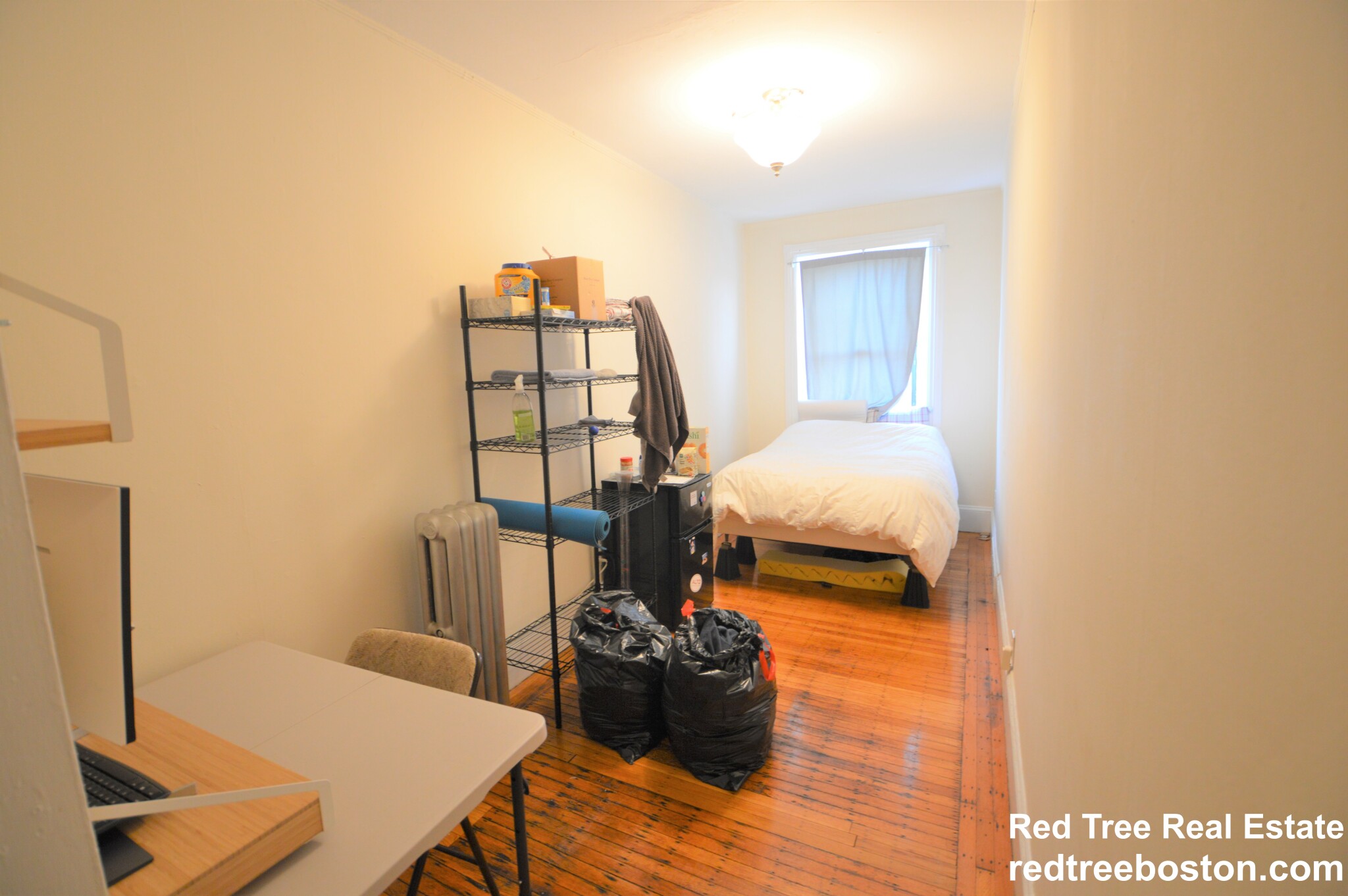 3 bed, 1 bath apartment for rent at 918 Beacon St Unit 4, Fenway — photo 8 of 9