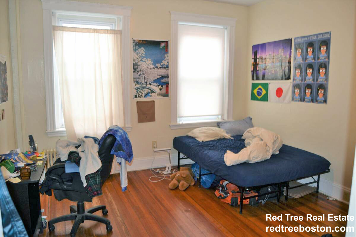 1 bed, 1 bath apartment for rent at 1124 Commonwealth Ave Unit 3A, Allston — photo 4 of 8