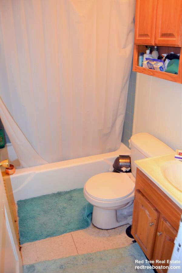 1 bed, 1 bath apartment for rent at 1124 Commonwealth Ave Unit 3A, Allston — photo 7 of 8