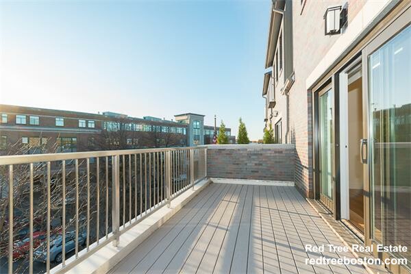 2 bed, 1 bath apartment for rent at 377 Summer St Unit 1, Davis Square — photo 13 of 14