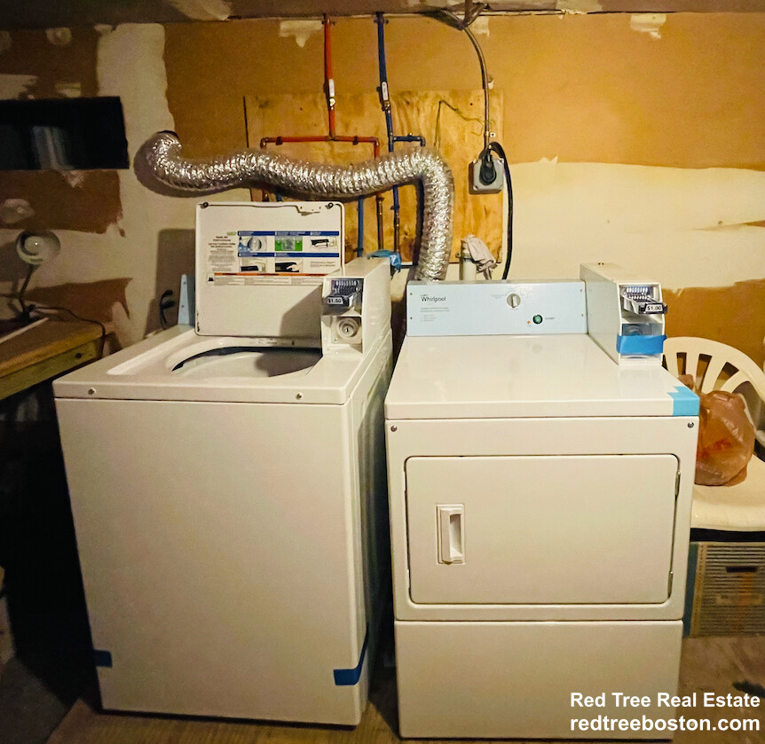 4 bed, 1 bath apartment for rent at 30 Darling St Unit 3, Mission Hill — photo 8 of 9