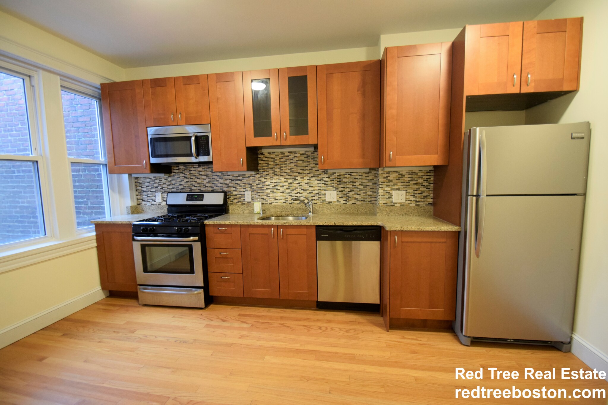 3 bed, 1 bath apartment for rent at 30 Addington Rd Unit 4, Washington Square — photo 9 of 26