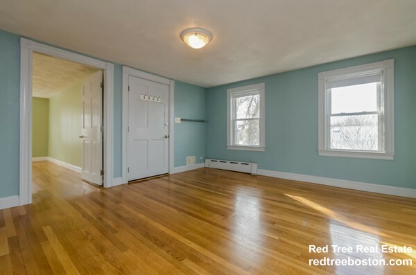 3 bed, 1 bath apartment for rent at 123 Fanueil St Unit 2, Brighton — photo 6 of 20