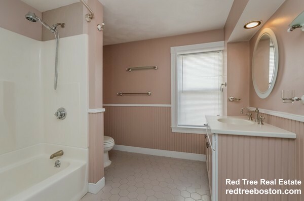 3 bed, 1 bath apartment for rent at 123 Fanueil St Unit 2, Brighton — photo 18 of 20